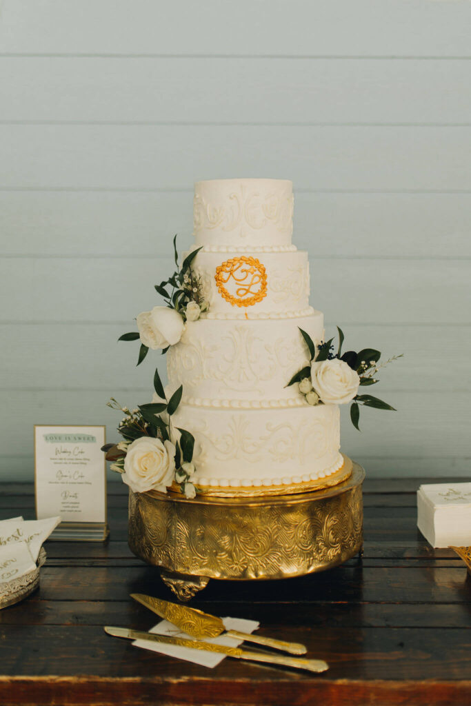 Central Florida Wedding Cake Flowers